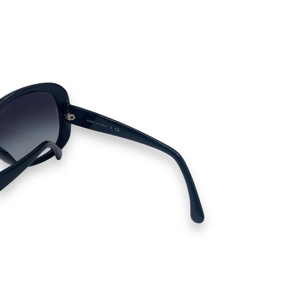 Chanel Camellia Sunglasses - Picture 5 of 9
